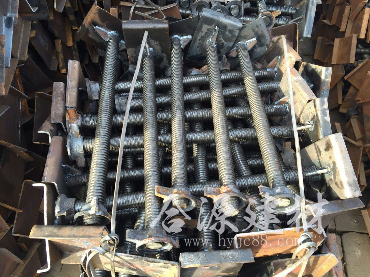 福建建筑顶托可调丝杠使用规范